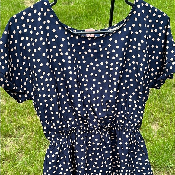 Annabella by Francesca’s Navy & White Polka Dot Peplum Blouse Women's Small NWT - Picture 4 of 16